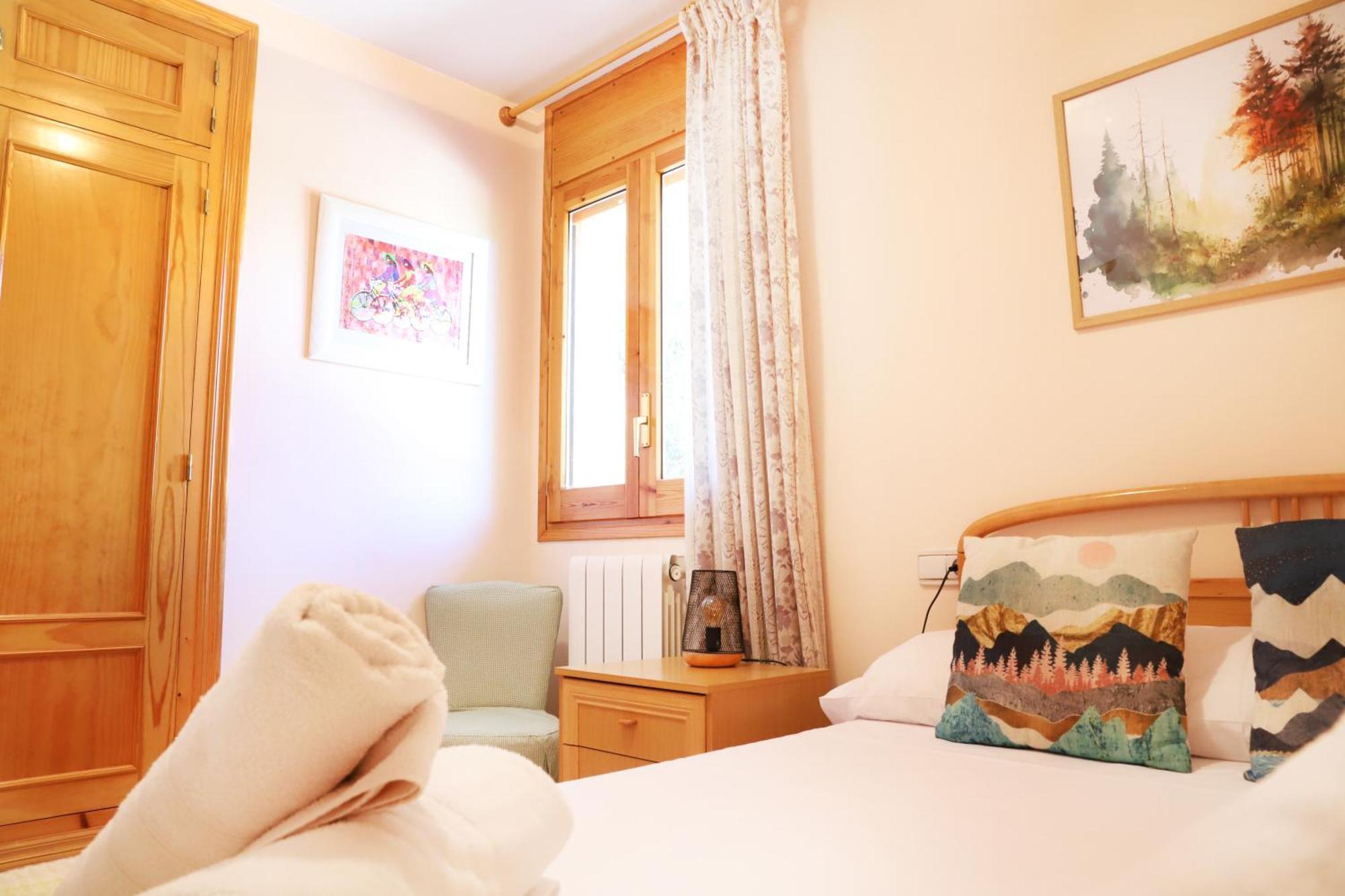 Villa San Lure Хака Екстер'єр фото