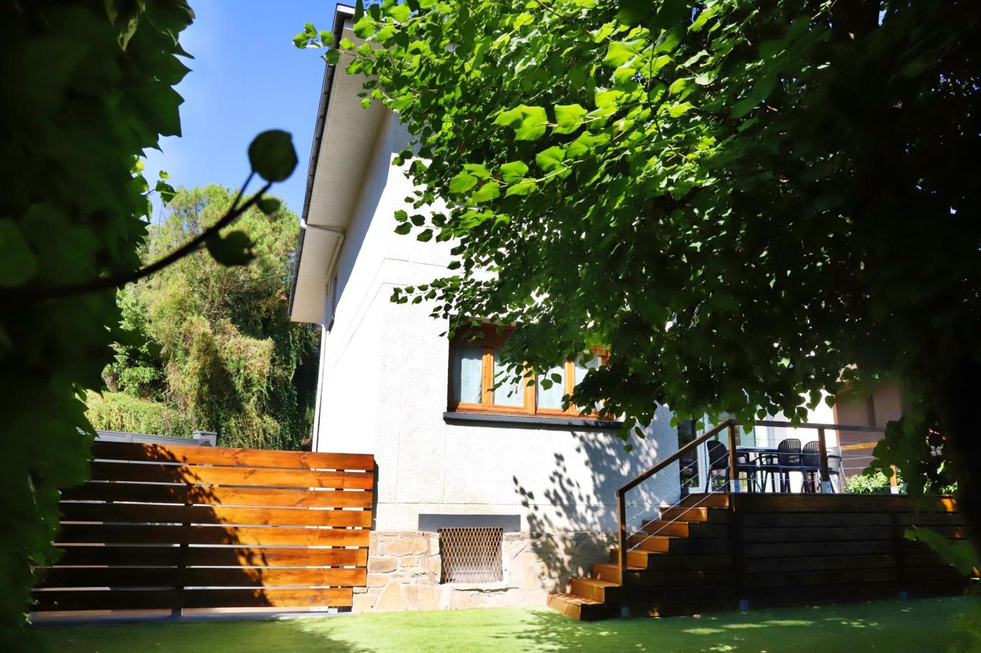 Villa San Lure Хака Екстер'єр фото